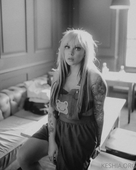 Keshia étoile chaude images