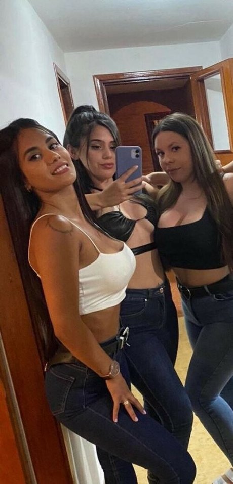 trio sous la douche onlyfans sexe de haute qualité photos