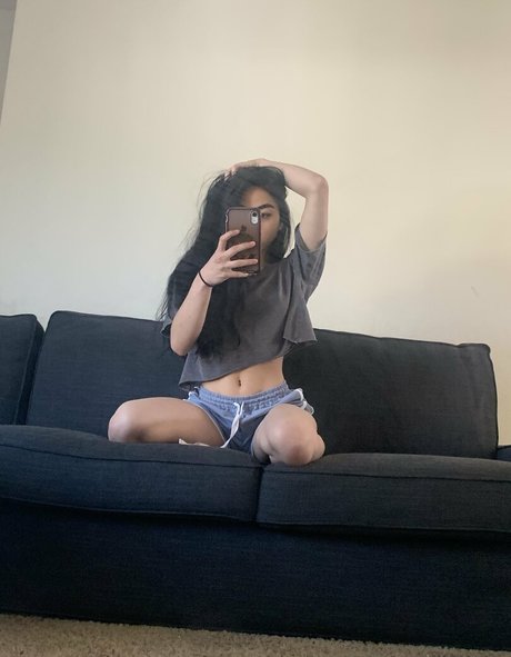 kawaiiunko modèle artistique galeries