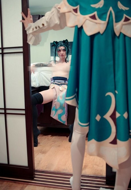 milf aux cheveux noirs onlyfans exclusif gratuit des photos