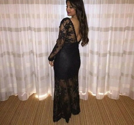 Extraperky modèle érotique archive