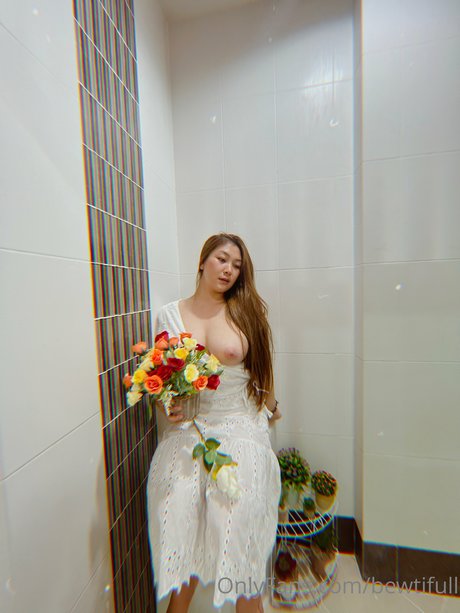 Bewtifull modèle érotique galeries