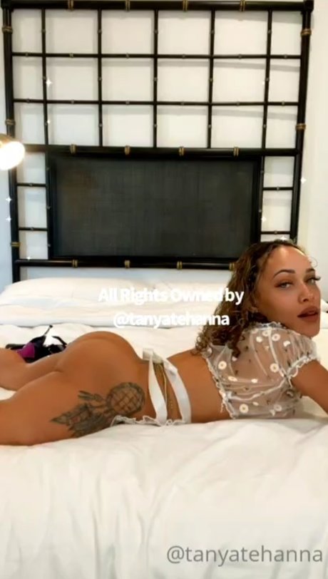 Tanya Tehanna modèle xxx photo