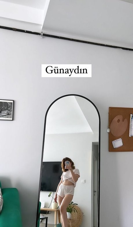 Buse yilmaz modèle parfait photos