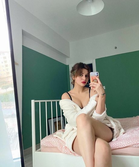 Buse yilmaz étoile chaude photos