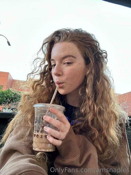 Ashley Suarez modèle sexy des photos