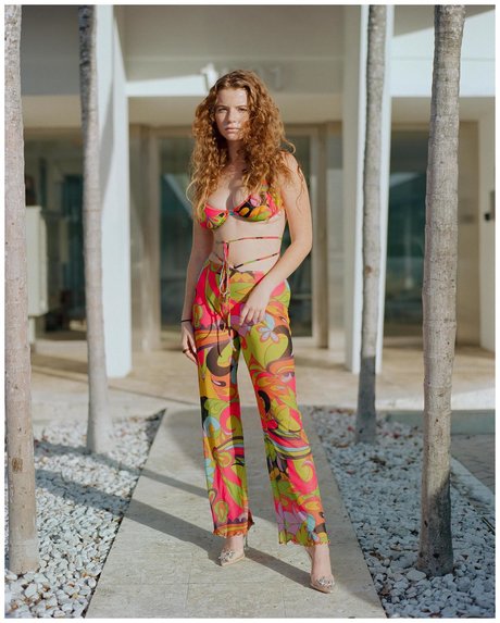 Ashley Suarez actrice de nus photo