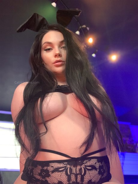 Catjira modèles nus images