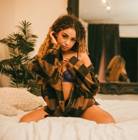 Devenityy star du porno belle galerie