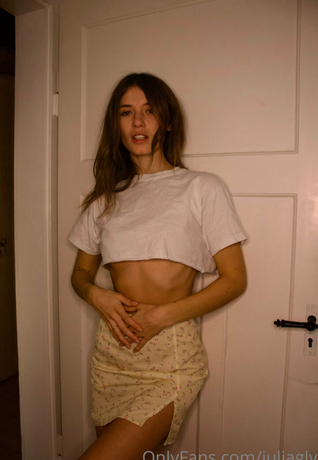 Julia Gauly star du porno chaude galeries