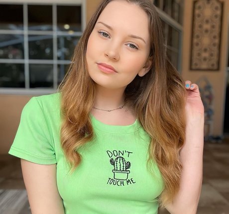 ASMR Darling actrice de nus img