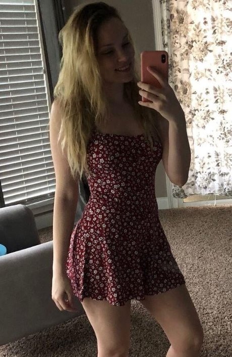 ASMR Darling star érotique photo