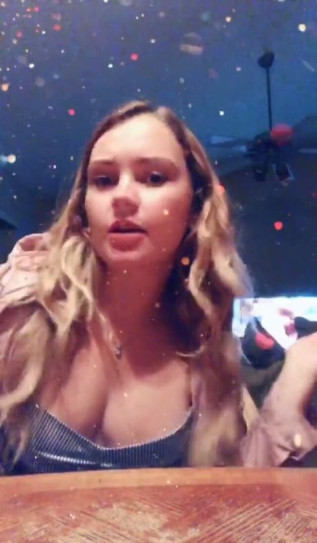 ASMR Darling actrice porno archive