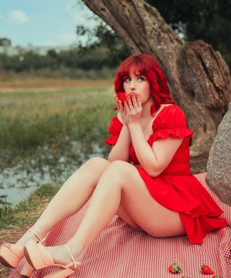 Anna Moreira étoile chaude galeries