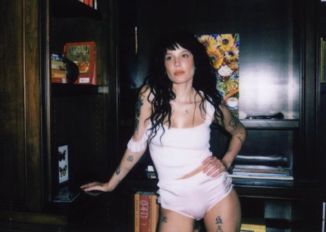 Halsey actrice artistique archive