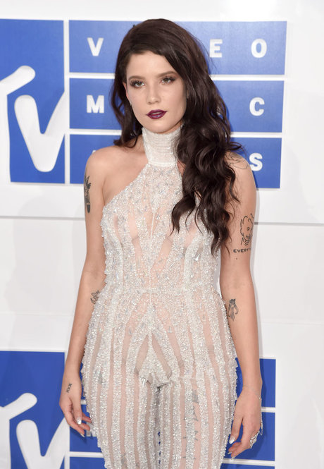 Halsey modèle joli galeries