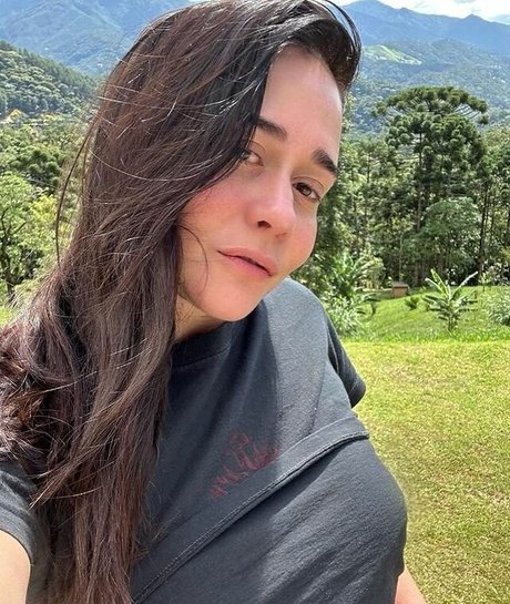 Alessandra Negrini étoile parfaite images