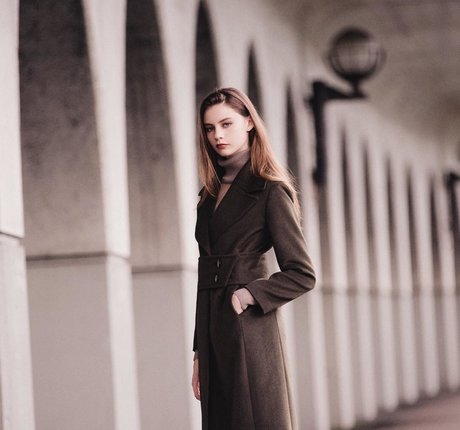 Jordan McEwen modèle hd photos