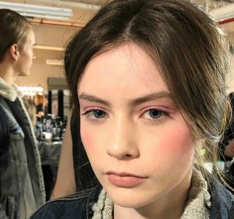 Jordan McEwen modèle parfait img