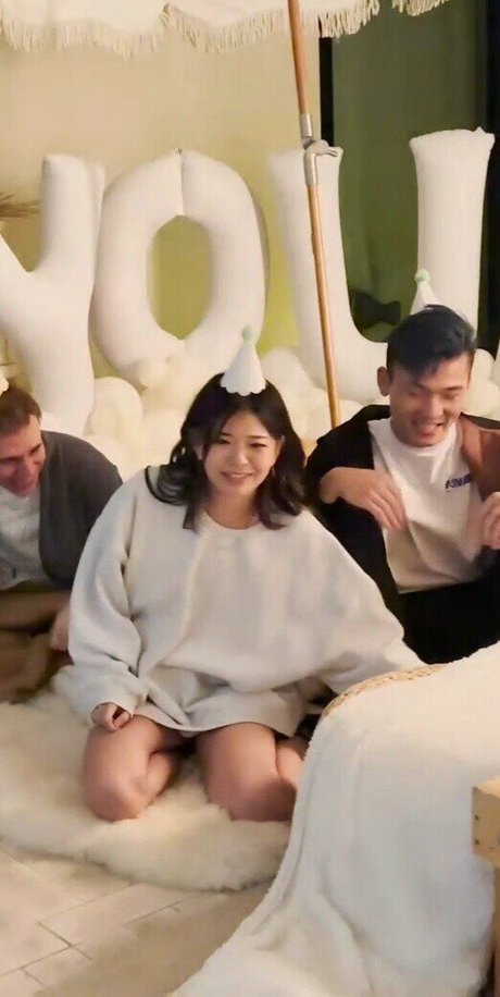 Kkatamina modèles nus photo