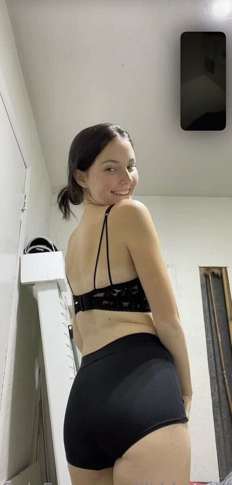 lili blossom modèle chaud images