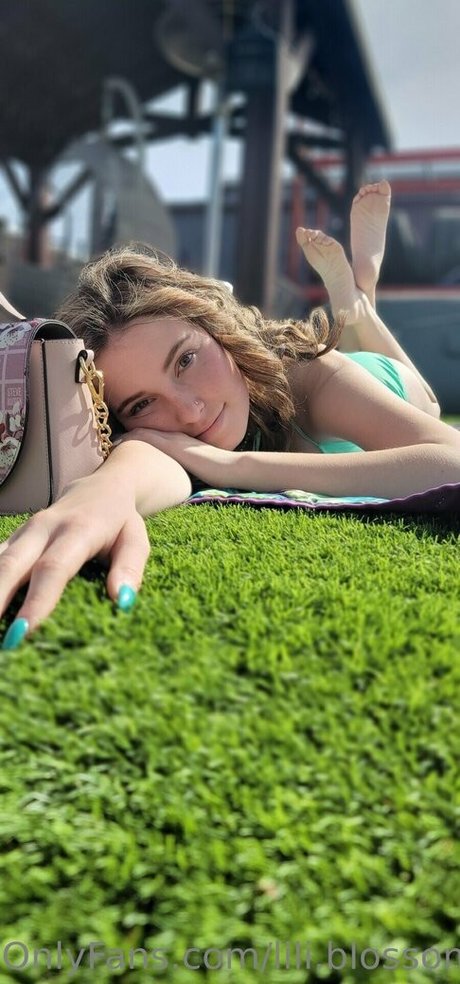 lili blossom star du porno chaude des photos