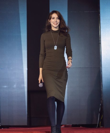 Stefanie Joosten art étoile images