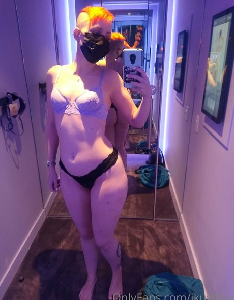 Ikuy modèle de haute qualité des photos