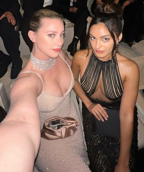 Lili Reinhart Fotoaufnahmen