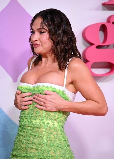 Lily James jolie actrice des photos