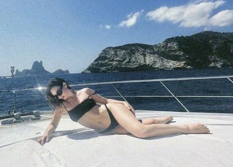 Lily James actrice chaude images