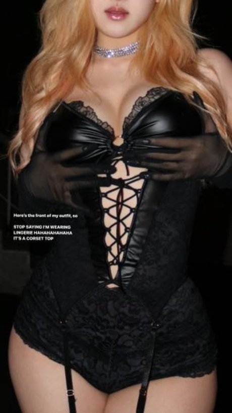 Allissa Shin star pornographique des photos