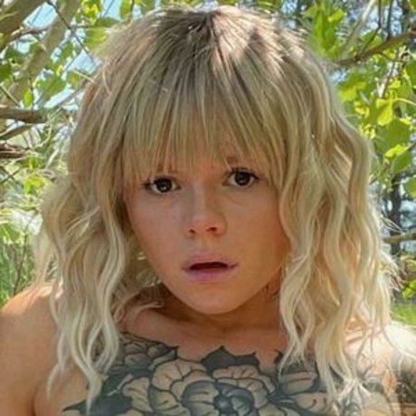 Lyla Fern star du porno exclusive photos