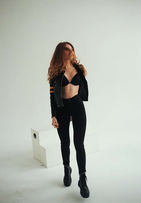 Umbird actrice chaude galerie