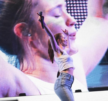 Sigrid actrice porno des photos