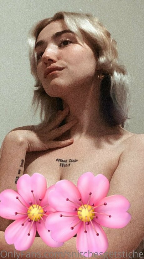 snitchesgetstiches haut étoile collection