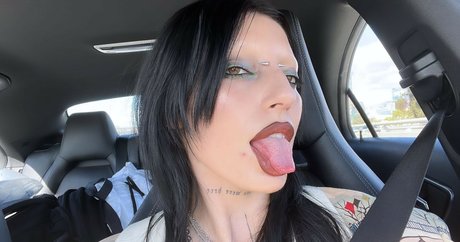 DeathbyRomy modèle parfait images