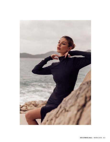 Ashley Marie Dickerson modèle joli photo