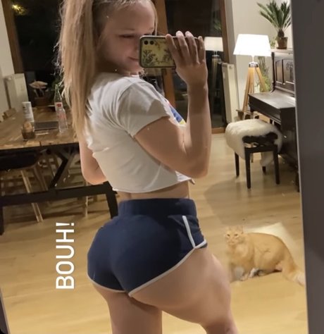 Aline Dessine modèle parfait galeries