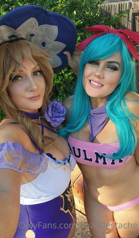 sparklestache actrice sexy des photos