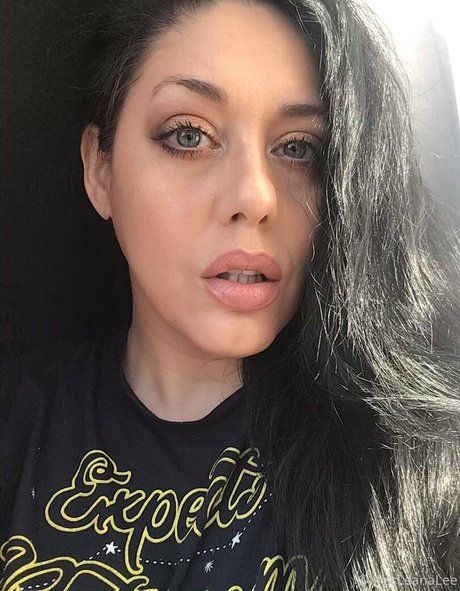 missleanalee modèle érotique img