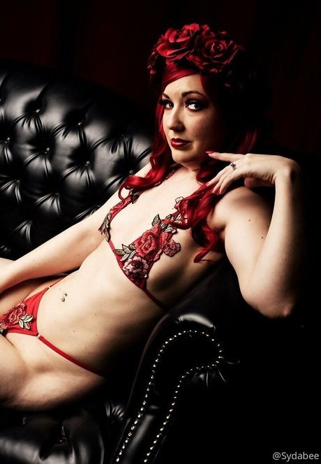 Sydabee actrice artistique des photos