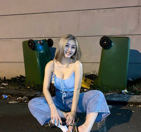 Anastasya Khosasih actrice parfaite des photos