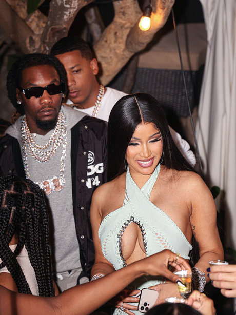 Cardi B art étoile galerie