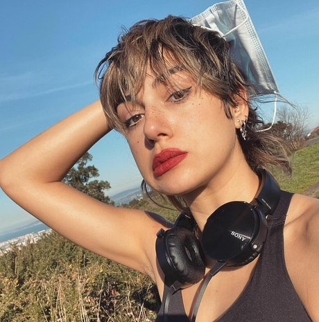 lapintoramarta xxx étoile image