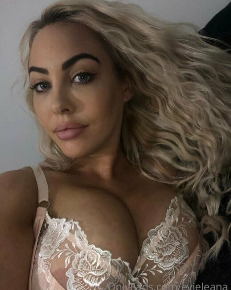 evieleana modèle xxx photos