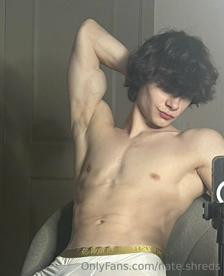 nate shreds mannequin photo