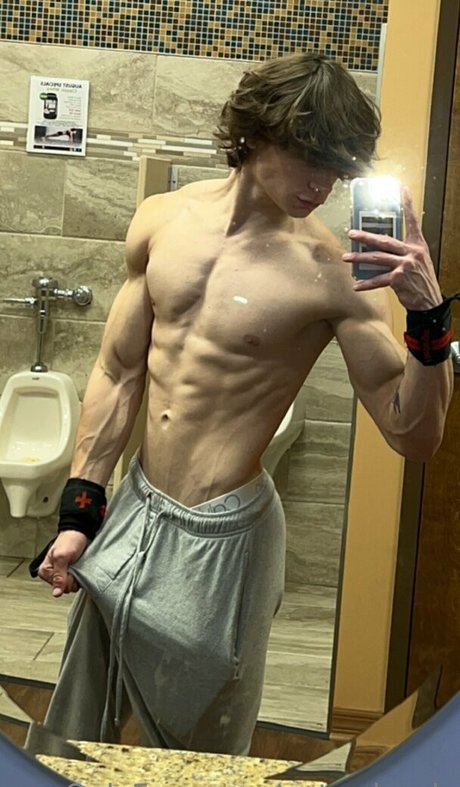 nate shreds star érotique collection