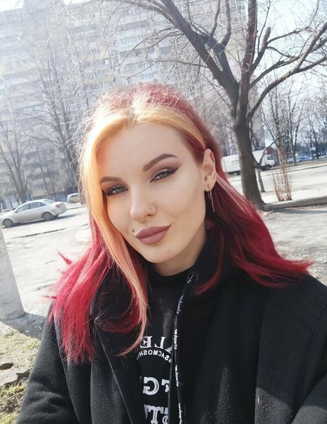 lida bond modèle chaud galerie