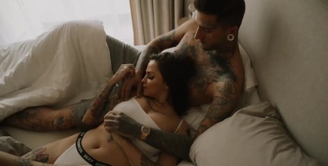 Dzsenifer Vajai beau modèle galerie